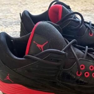 EUC Nike Air Jordan size 11